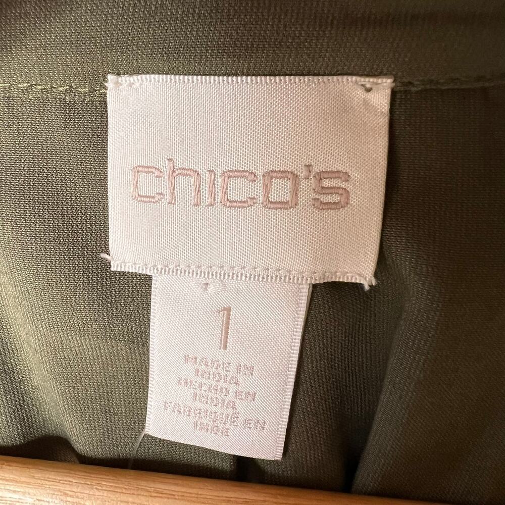 Chicos Blouse Womens Size 1/Medium Dark Olive Green Velvet Embroidered Flowers - Picture 2 of 16